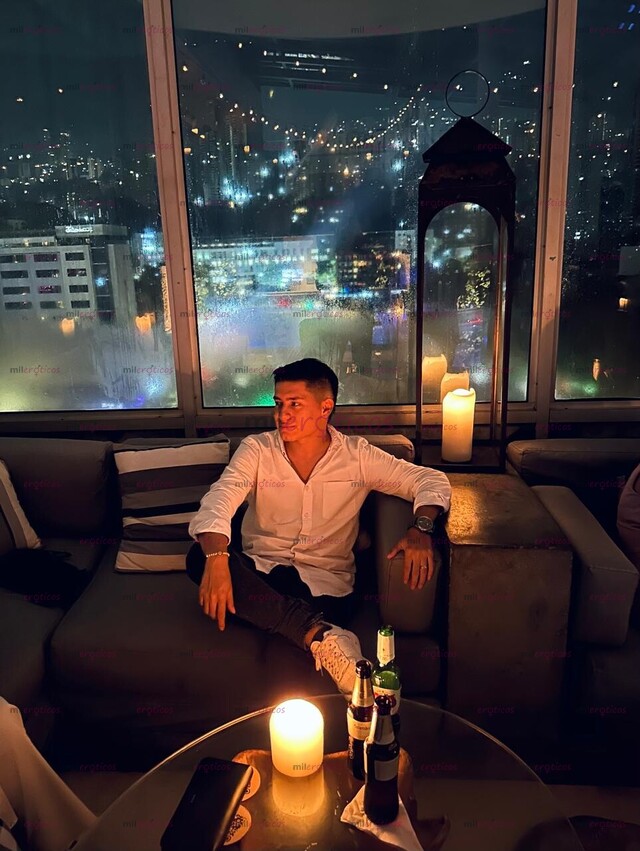 FOTOS DE ADRIAN NEITA MASCULINO COMPLACIENTE Y MUY CALIENTE ACT