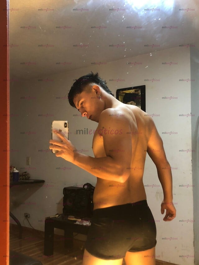 FOTOS DE JOVEN ARRECHO, COMPLACIENTE VERSATIL, TENGO MUJER. ATREVETE A PASAR UN RATO RICO