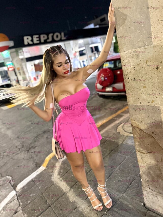 FOTOS DE SOLO PARA GENTE CONOCEDORA DE LO BUENO NICOLLE LA BARBI HUMANA