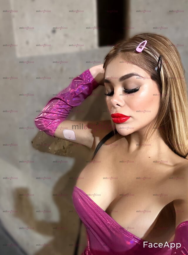 FOTOS DE SOLO PARA GENTE CONOCEDORA DE LO BUENO NICOLLE LA BARBI HUMANA