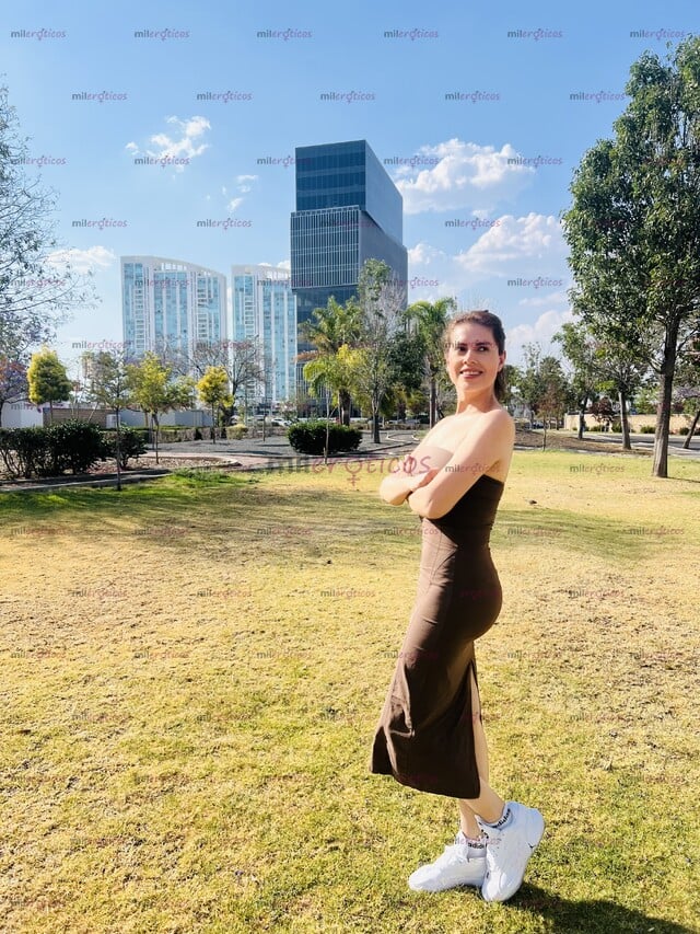 FOTOS DE PUTITA SUMISA Y MUY CALIENTE!! SOLO UN PAR DE DIAS