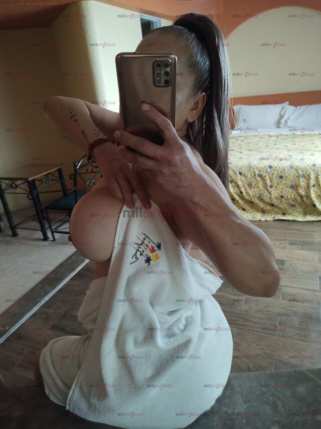 FOTOS DE FACESITTING ME GUSTA SENTARME EN TU CARA!!! CON LUGAR