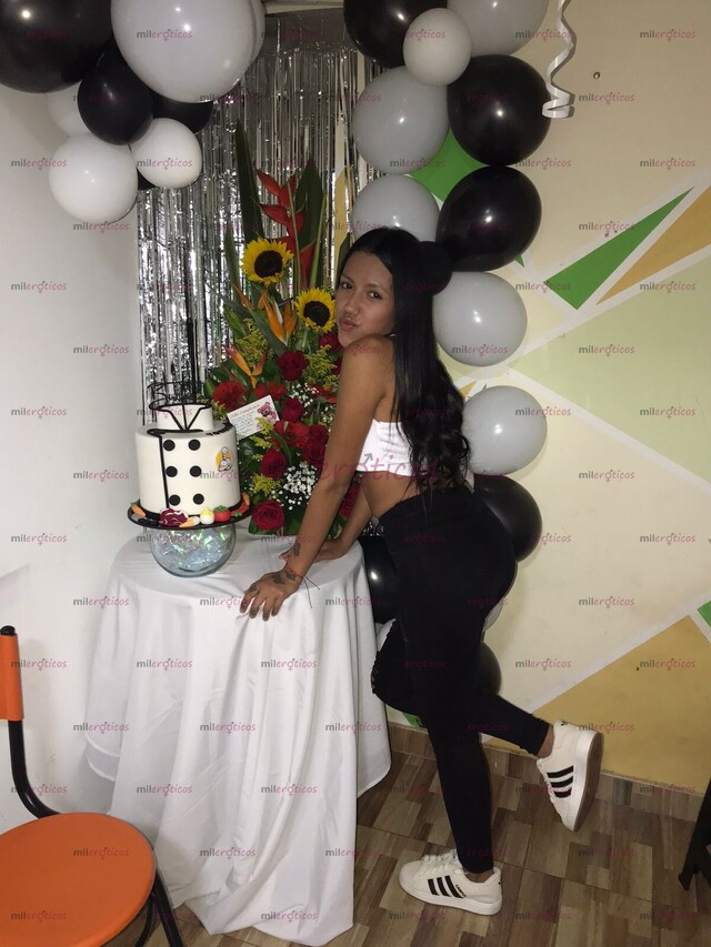 FOTOS DE SEXI COLOMBIANA NUEVA EN LA CIUDAD PARA COMPLACERTE BIEN RICO PAPI DISPONIBLE