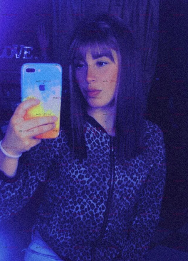 FOTOS DE HOLA MI VIDA ME LLAMO DANY TENGO 21 AÑOS CORAZÓN CHICA TOTALMENTE INDEPENDIENTE
