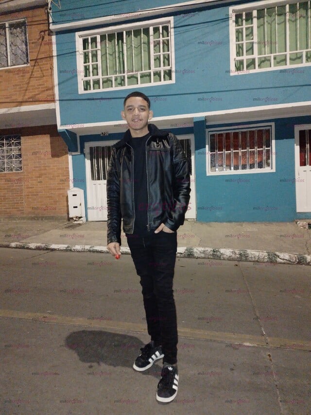 FOTOS DE FLACO ARRECHO DISPUESTO A TODO LO QUE ME PROPONGAN LLAMADA 3246086728