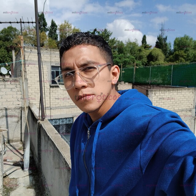 FOTOS DE CHACALITO BISEXUAL CON VERGA GRUESA Y NALGONCITO PARA SATISFACERTE