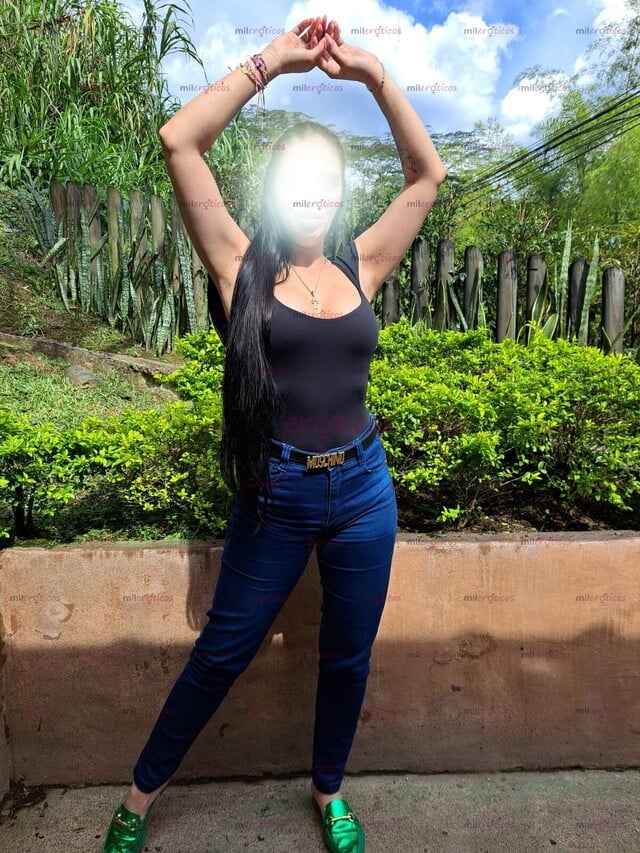 FOTOS DE SARA FLACA DE VAGINA APRETADITA Y HUMEDA CALIENTE, SOLITA CON APTO PRIVADO