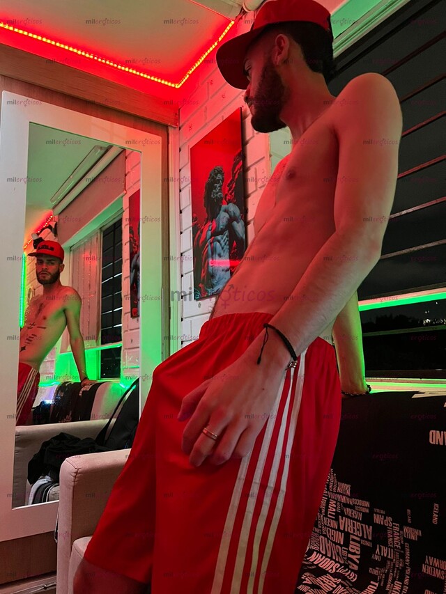 FOTOS DE POLLO BARBADO MACHITO HETEROSEXUALCURIOSO NEA