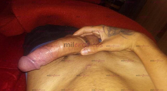 FOTOS DE CHICO JOVEN ALTO DELGADO VERGÓN MACHO SERIO