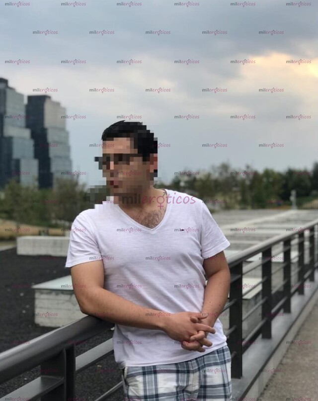 FOTOS DE JOVEN CON 19 CM Y EXPERIENCIA SUFICIENTE PARA HACERTE SENTIR INCREÍBLE