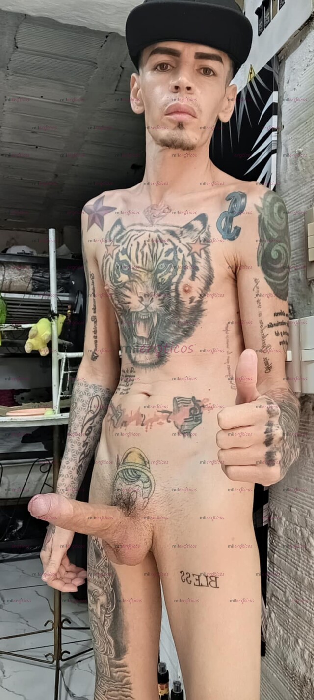 FOTOS DE FLACO RESERVADO MORBOSO ACTIVO BLANCO TATUADO FETICHERO