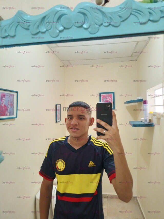 FOTOS DE FLACO ARRECHO DISPUESTO A TODO LO QUE ME PROPONGAN LLAMADA 3246086728