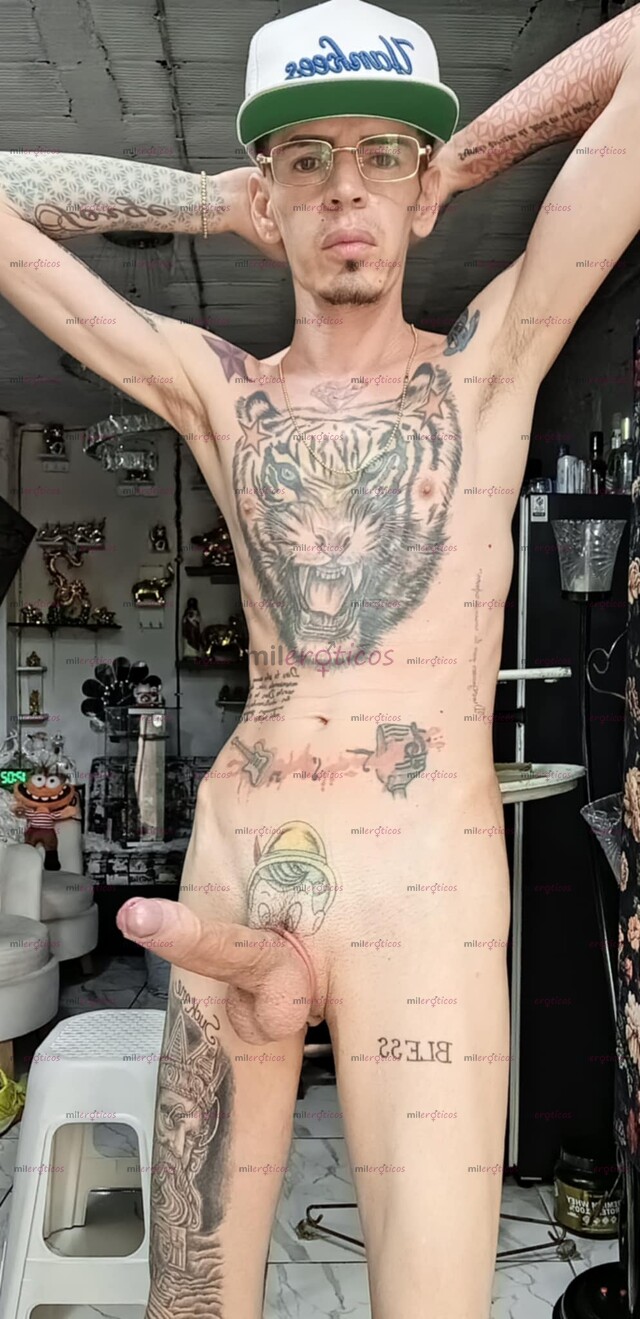 FOTOS DE FLACO ARRECHO MORBOSO FETICHERO VERGON TATUADO BLANCO ACTIVO