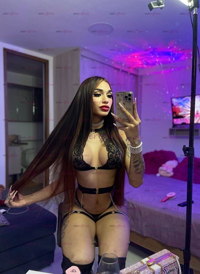FOTOS DE TE ESPERO EN MI APARTAMENTO. SOY BASTANTE SEXY Y FEMENINA SIN DUDA LA MEJOR!!