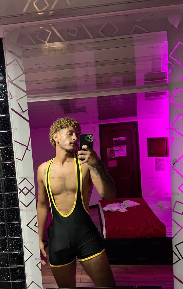 FOTOS DE JERRY DOMINANTE, VERGON 22CM BUEN ASPECTO FÍSICO, TOP DISPONIBLE