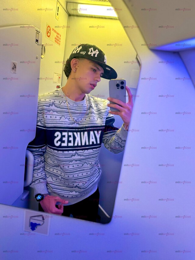 FOTOS DE JOVEN COLOMBIANO DE PASÓ EN TU ESTADO VEN A DISFRUTAR