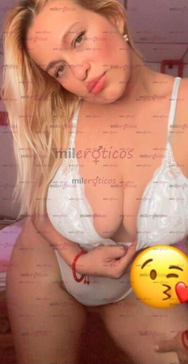 FOTOS DE BELA DESCOMPLICADA BIEN ARRECHITA Y PUTA EN LA CAMA 50K