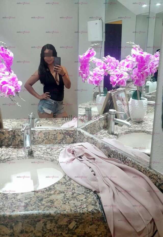 FOTOS DE EN LA INTIMIDAD SOY UNA DELICIA, SIMPLEMENTE ME ENTREGO A TI. TE ESPERO !