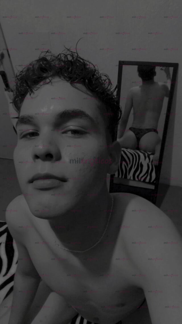 FOTOS DE JOSHUA TWINK 20 AÑOS BUEN CULO Y VERGA, HOT COMPLACIENTE
