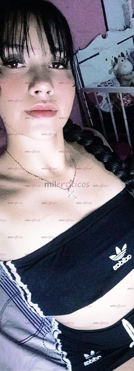 FOTOS DE SOY UNA LINDA MUÑEQUITA LUJURIOSA CON MUCHAS GANITAS DE MASTURBARME PARA TI