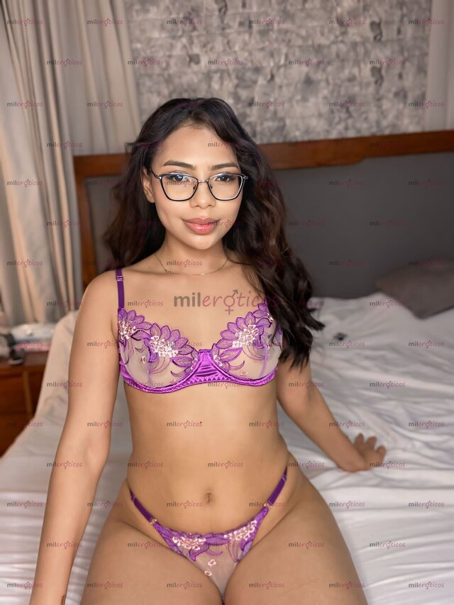 FOTOS DE DISPONIBLE SCORTS VIP SUMISA Y MUY CACHONDA ME ENCANTA LA VERGA