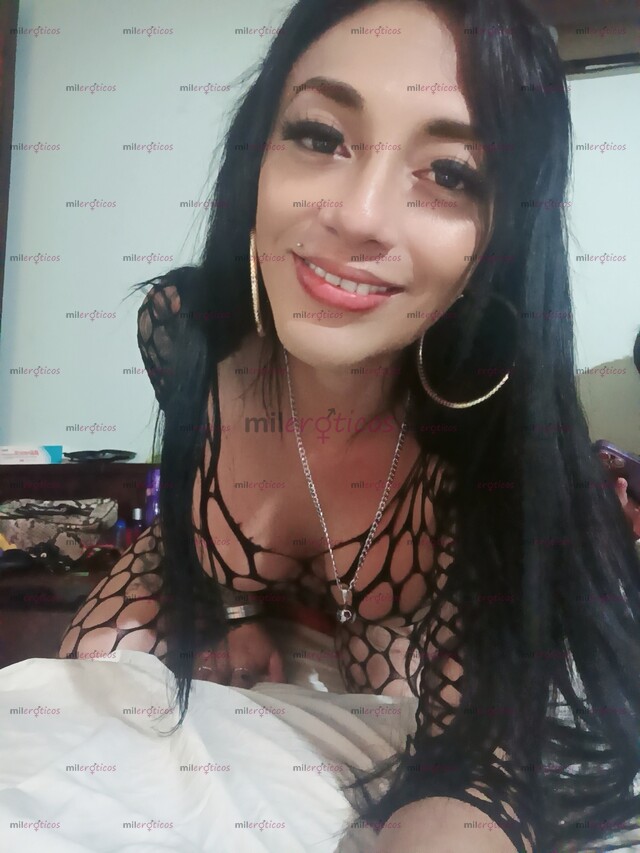 FOTOS DE KARLA RIVERA ENTRONA LLENAME LA VOKITA DE LECHE