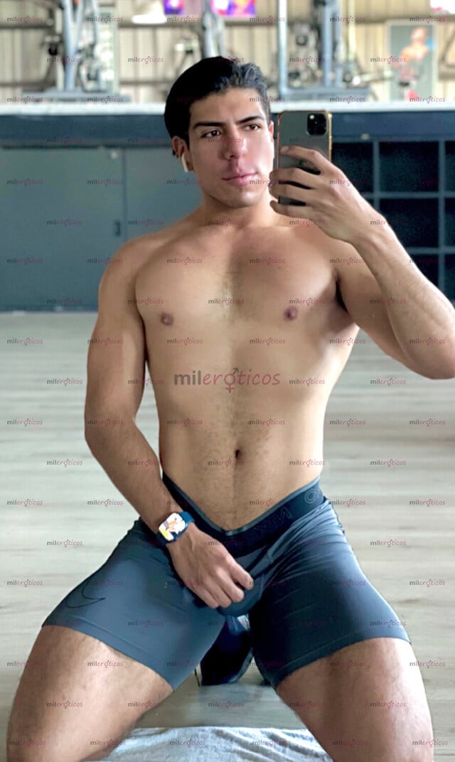 FOTOS DE MACHO DE GYM NALGÓN, PIERNON Y PITUDO 22CM FIRMES PARA QUE TE SUBAS Y DISFRUTES
