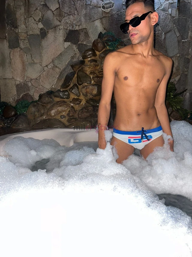 Ola muito prazer enzzo buarque atualmente residindo em sao paulo sp sem local mais nao se preocupem eu atendo em motel hotel seu local dependendo da l...