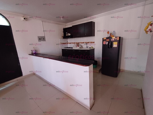 FOTOS DE EXELENTES INGRESOS CASA SUPER COMODA Y CENTRAL CON PARQUEADERO