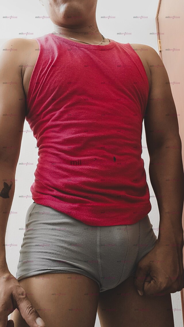 FOTOS DE CHICO INTER COMPLACIENTE Y CACHONDO DISPONIBLE PARA COMPLACERTE