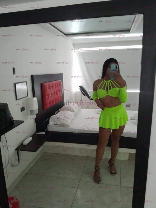 FOTOS DE LECHERA, CHUPONA EXPERTA EN BESO NEGRO POLLITA MUY ARRECHA