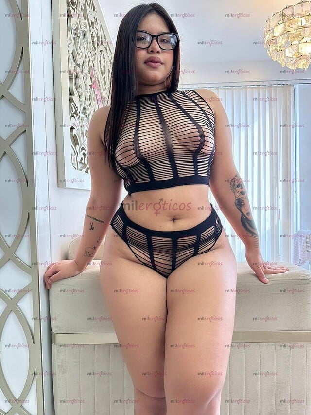 FOTOS DE HERMOSA TETONA , JUGUETONA Y AMABLE VEN PARA DARTE UN BUEN PLACER AL SUR