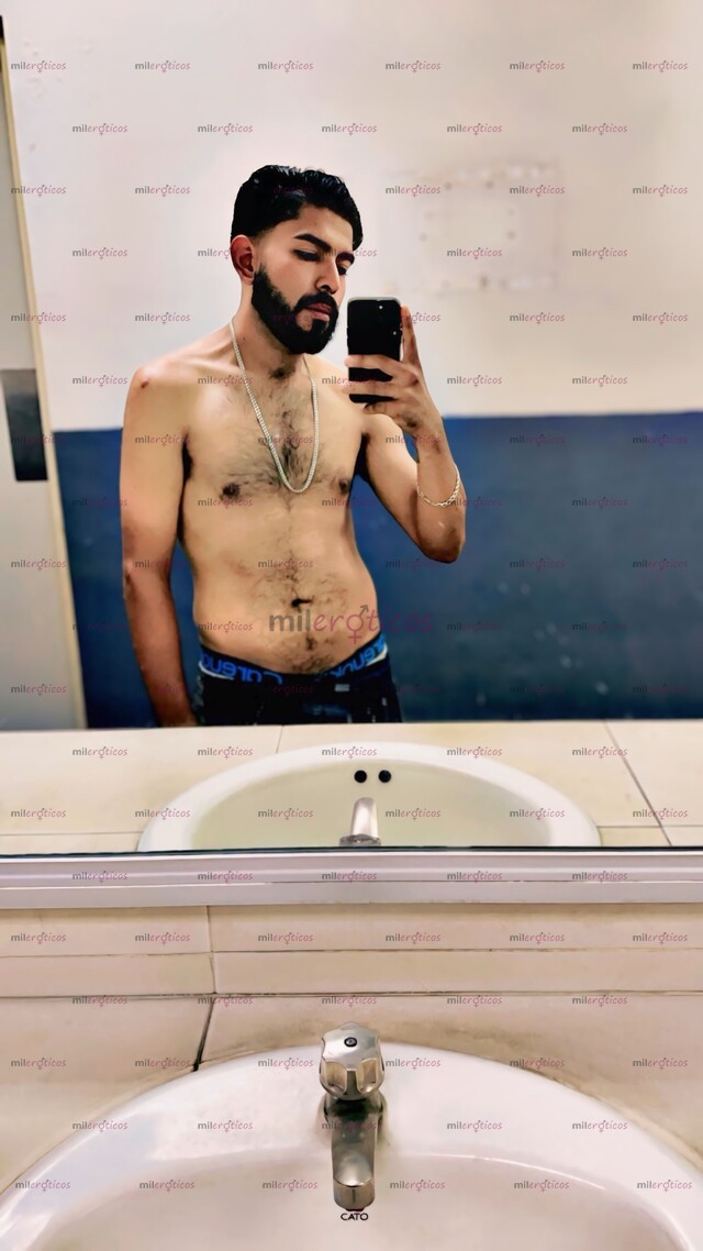 FOTOS DE CORNEADOR Y AMANTE COMPLACIENTE,EXPERIMENTADO EN SATISFACER A CUALQUIER MUJER