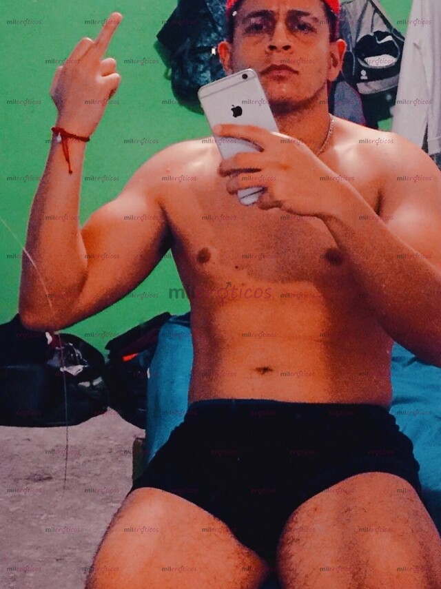 FOTOS DE CUBANO VERGÓN CON 22 CM PARA COMPLACERTE