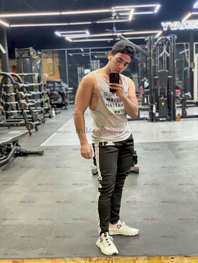 FOTOS DE DISPONIBLE DEL 20 AL 22 EN TIJUANA TAPATÍO GUAPO DEPORTISTA