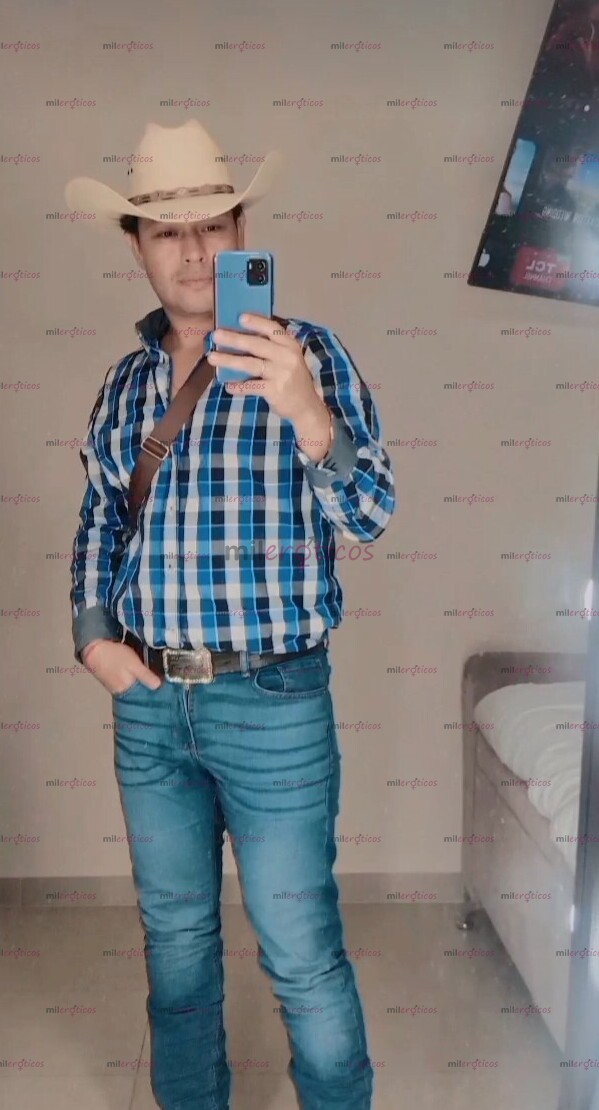 FOTOS DE CHICO DE BUEN VER COMPLACIENTE VERSÁTIL Y MUY CARIÑOSO