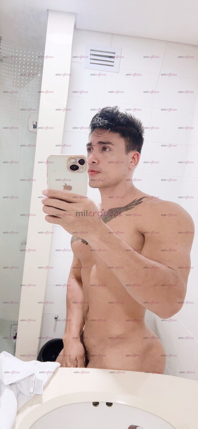 FOTOS DE DARWIN CHICO COMPLETAMENTE VERSÁTIL MORBOSO