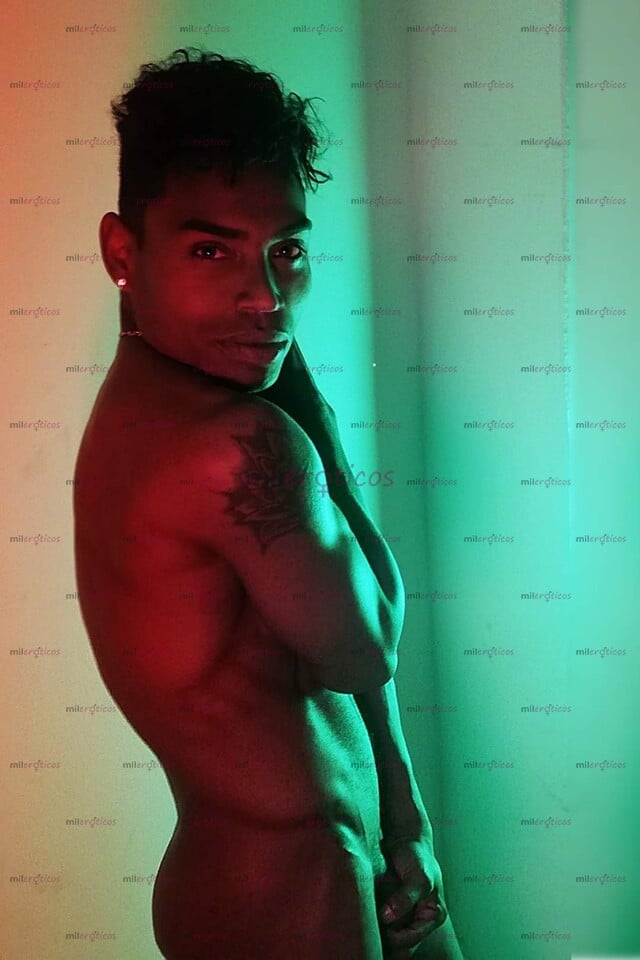 FOTOS DE NEGRO VERGON , ATLETICO CALIENTE, DISCRETO Y LUJURIOSO. .. TE ESPERO CACHONDO