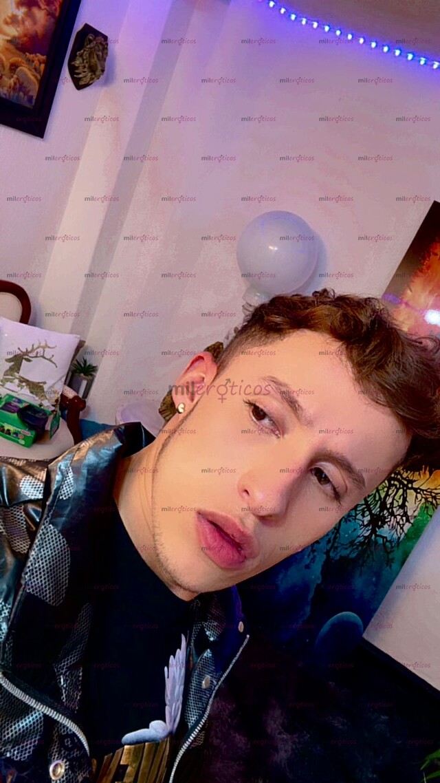 FOTOS DE UNIVERSITARIO CHICO ARRECHO DE PASO POR LA CUIDAD COLOMBIANO