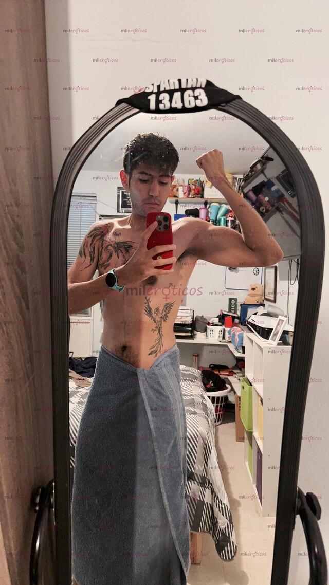 FOTOS DE MASAJE EROTICO CON TWINK DELGADO Y MUY COMPLACIENTE