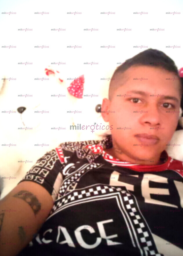 FOTOS DE TOTAL CONTROL: TU VERGA EN MI BOCA, MI ANO, MI PODER SOBRE TI