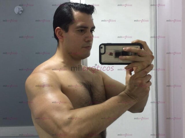 FOTOS DE KIKE. GUAPO, COMPLACIENTE, SANO Y AGRADABLE MI WHATS 5566971392