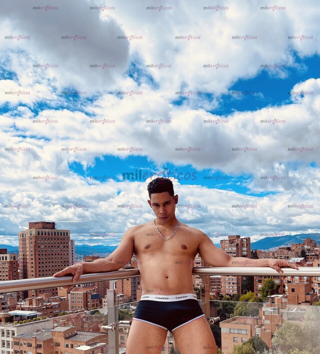 FOTOS DE LLÁMAME Y DISFRUTA DE UN DELICIOSO MASAJE CON NEGRO VERGON 21 CM