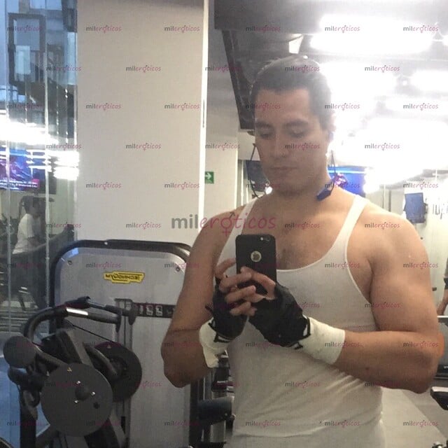 FOTOS DE KIKE. GUAPO, COMPLACIENTE, SANO Y AGRADABLE MI WHATS 5566971392