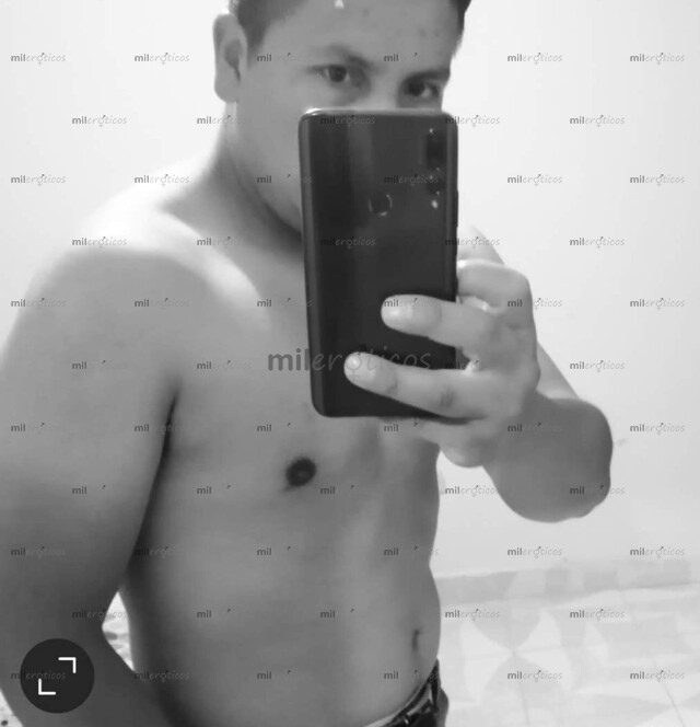 FOTOS DE JOVEN APUESTO Y COMPLACIENTE DISPUESTO A CUMPLIR TODAS TUS FANTASÍAS