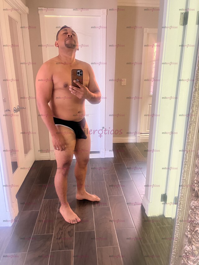 FOTOS DE VERGA DE CHOCOLATE DE VISITA EN TIJUANA 20 CM Y GRUESO SÓLO PARA TI