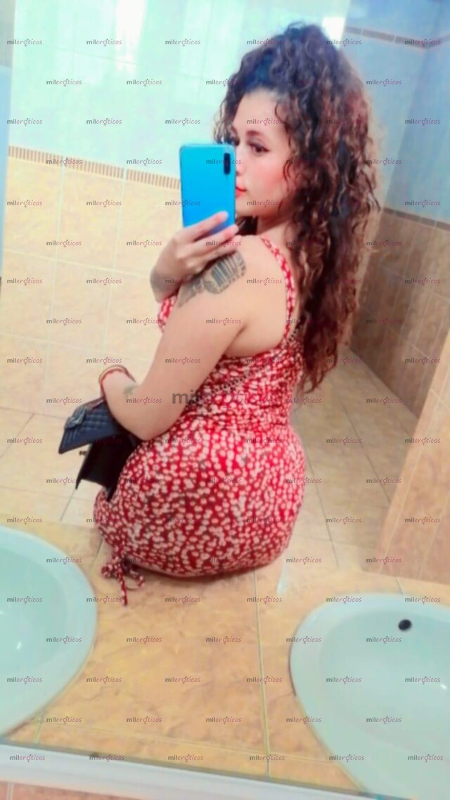 FOTOS DE LA WERA DUEÑA Y REYNA TU CAMA MI REY VAN DEVORAME