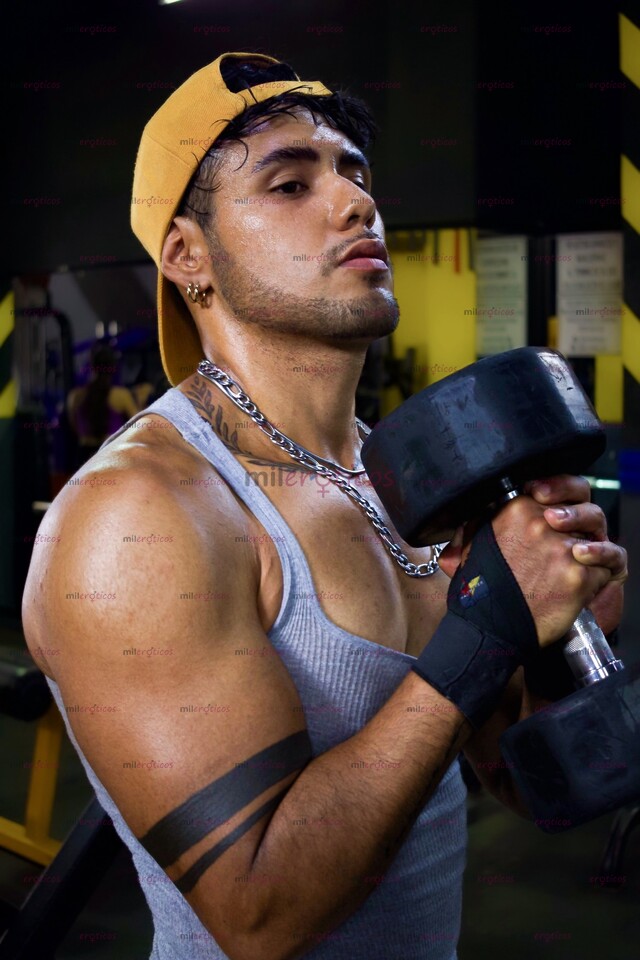 FOTOS DE MCACHO CALIENTE DE VERGA GRUESA MUY COMPLACIENTE