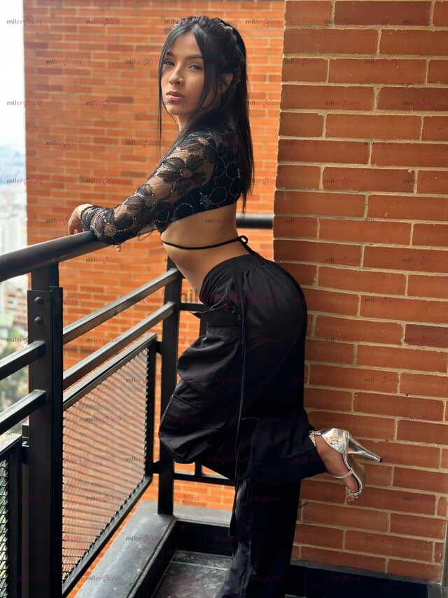FOTOS DE DE PASO POR TU CIUDAD POLLITA DE18 AÑITOS CON HUESITO TALLADOR CURVAS DE INFARTO