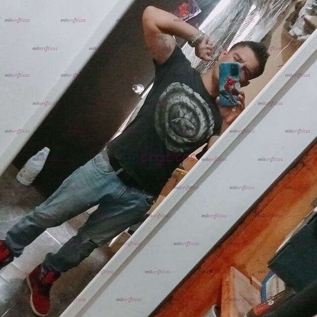 FOTOS DE DISPUESTO A CUMPLIR TUS PERVERSIONES. SOY UN MORBOSO, FETICHISTA, FIESTERO Y CAB